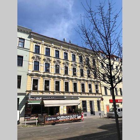 Gemuetliche Wohnung Wien Stadthalle Exterior foto